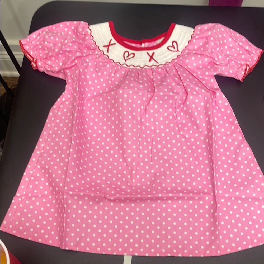 Smocked Pink Polka Dot Dress with Heart Details sizes 2 6 7 brand new